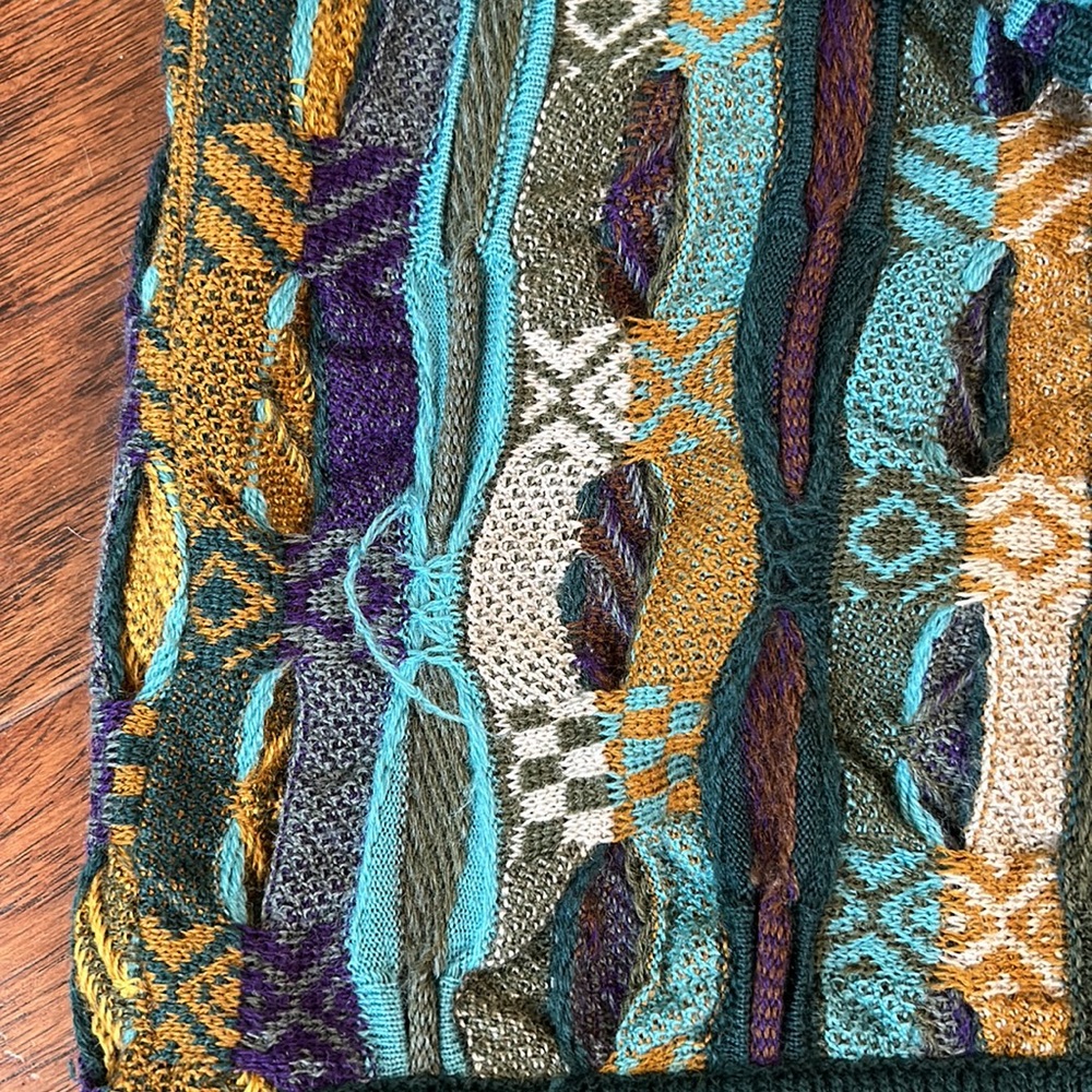 Men’s Coogi sweater, extra large - Picture 6 of 7